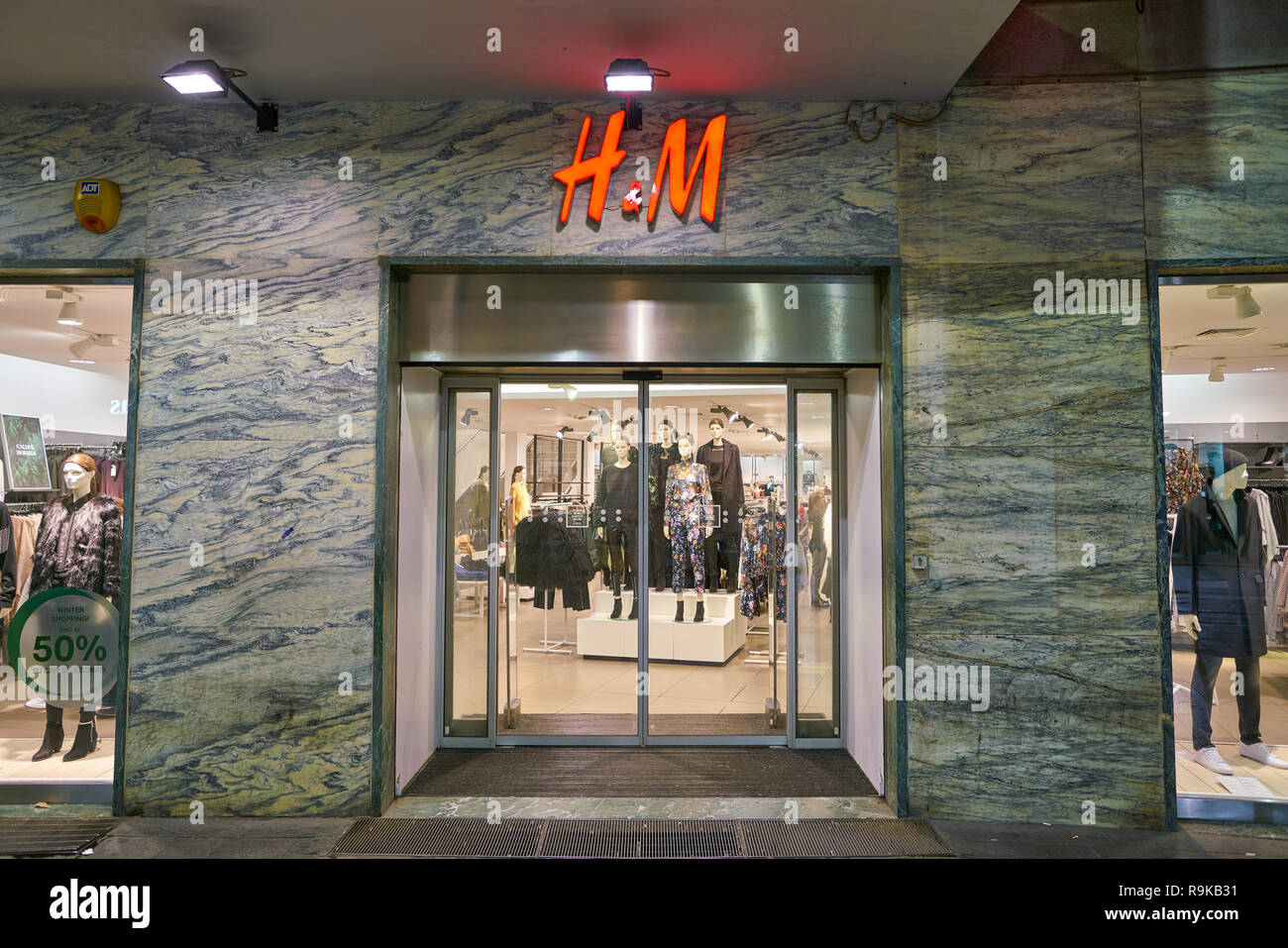 MILAN, ITALY - CIRCA NOVEMBER, 2017: entry at a H&M store in Milan, Italy  Stock Photo - Alamy