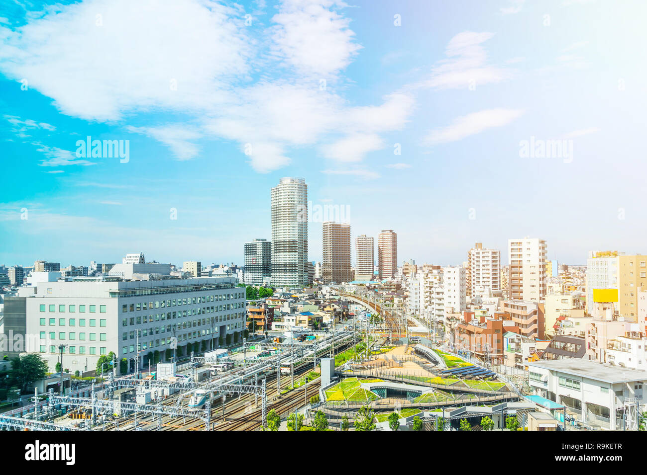 City urban skyline hi-res stock photography and images - Alamy