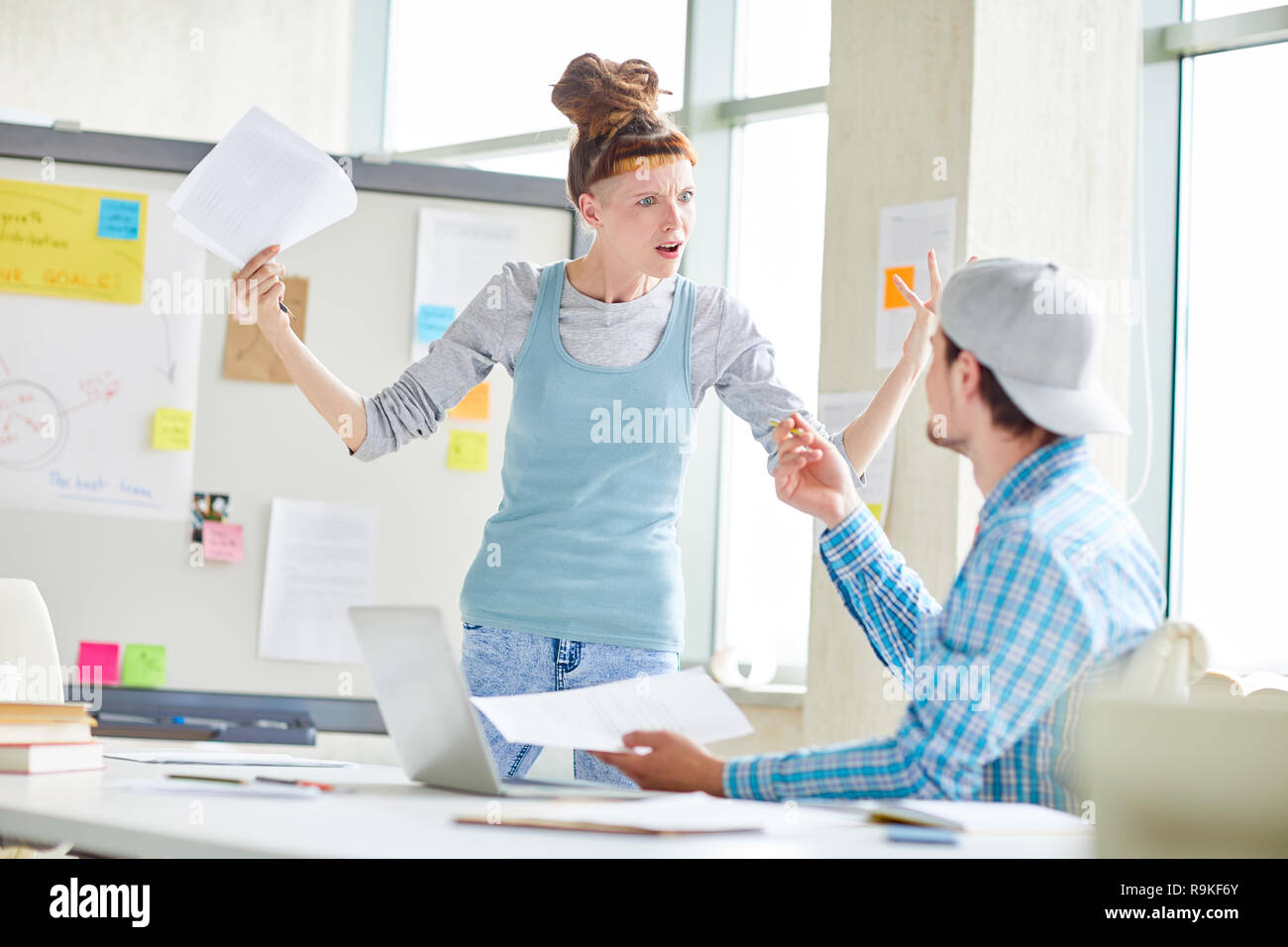 Nervous person group hi-res stock photography and images - Alamy