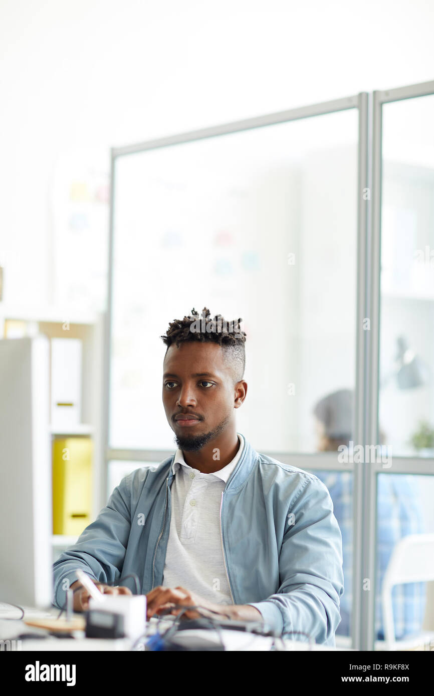 People coding on computer hi-res stock photography and images - Alamy