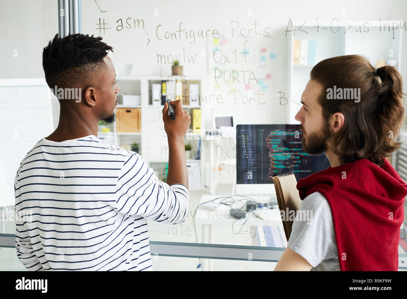 Programming codes hi-res stock photography and images - Alamy