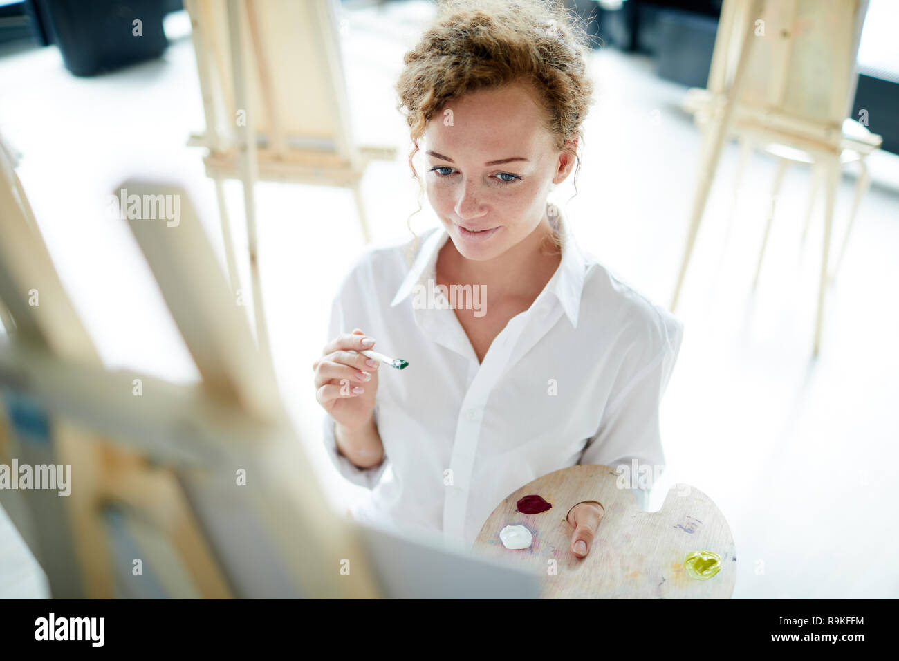 Drawing easel art hires stock photography and images Alamy