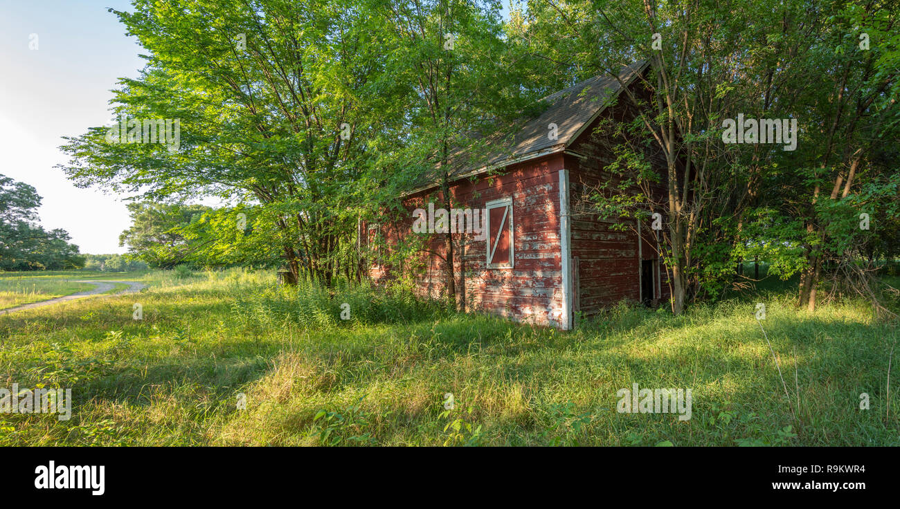 Abandoned barn near Nowthen Minnesotta Stock Photo