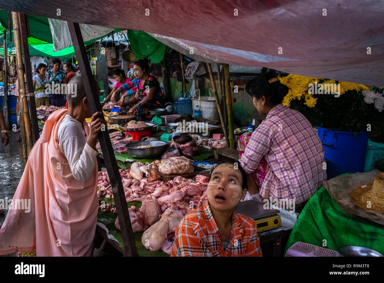 Women selling their vegetables in the Sari San Market, Mandalay, Myanmar Stock Photo