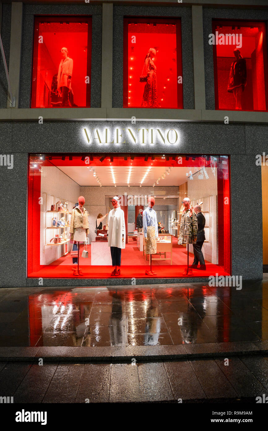 Godkendelse batteri hval Signage on the Valentino flagship store on Old Bond Street, London,  England, UK Stock Photo - Alamy