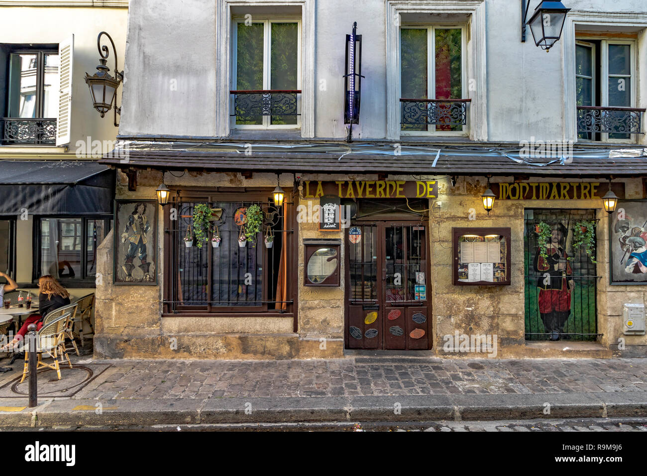 La Taverne De Montmartre restaurant on Rue Gabrielle , in Montmartre, Paris Stock Photo