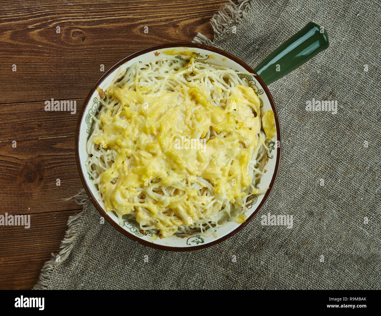 Cheesy Chicken Alfredo Pasta Bake, delicious casserole version Stock