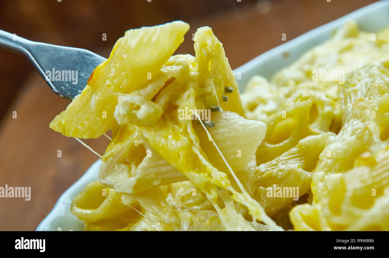 Buffalo Chicken Pasta Bake, casserole loaded with saucy buffalo chicken
