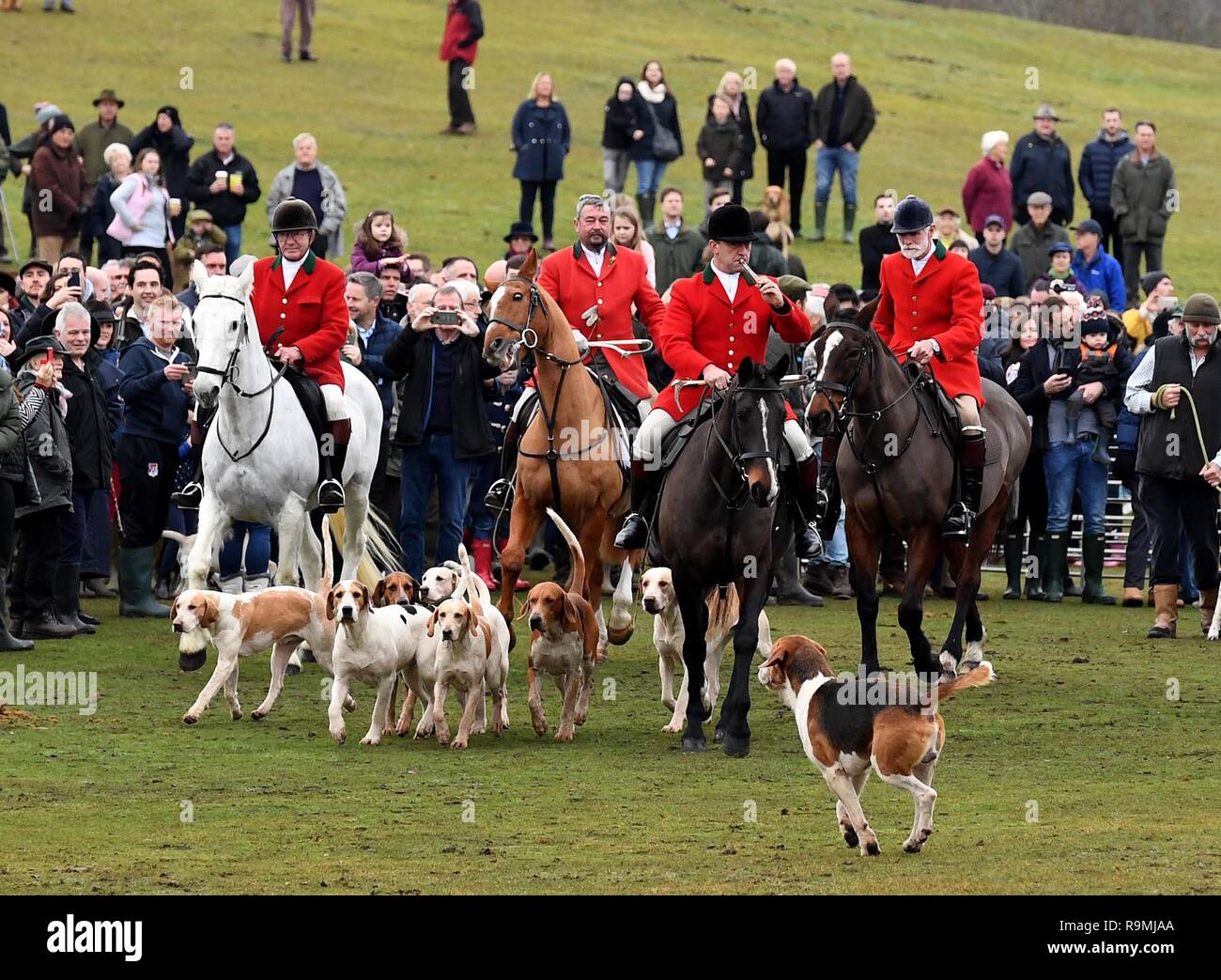 New Forest Hounds Boxing Day Hunt at Bolton's Bench in Lyndhurst, Hampshire, UK Stock Photo
