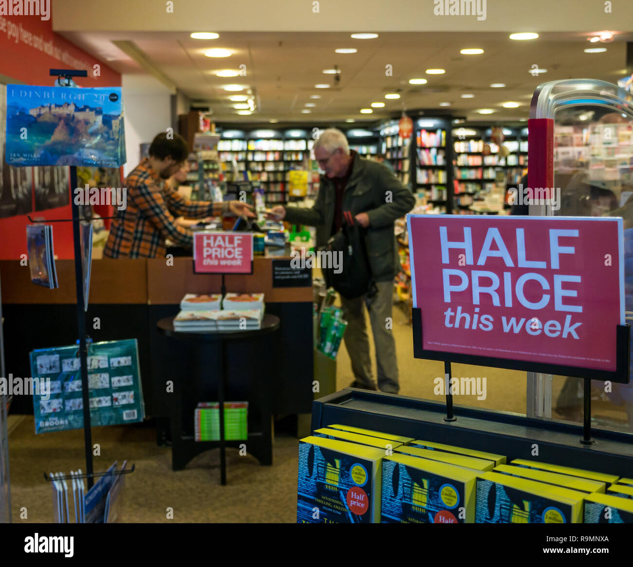 Paying shop scotland hires stock photography and images Alamy
