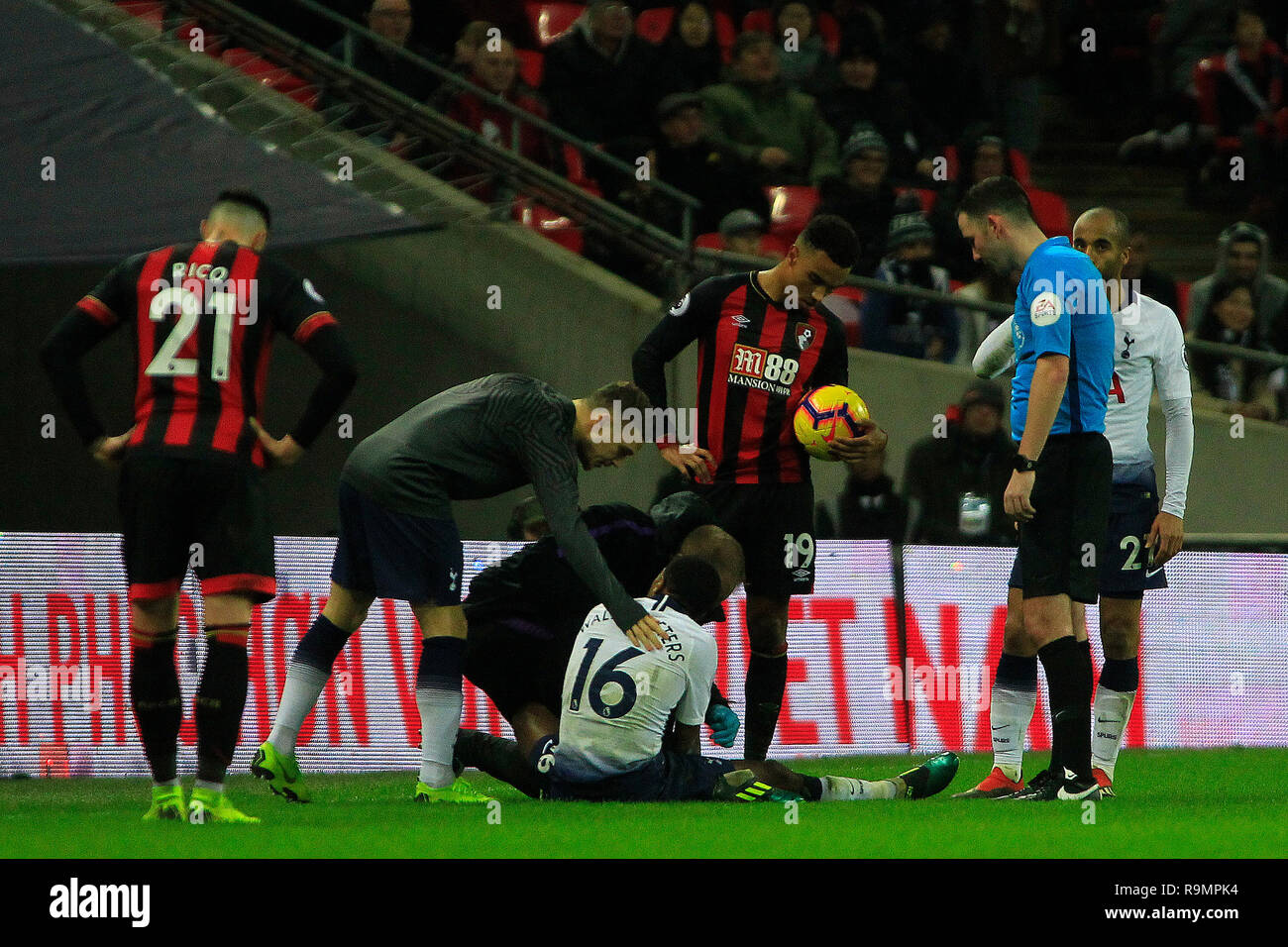Tottenham hotspur stadium boxing hires stock photography and images