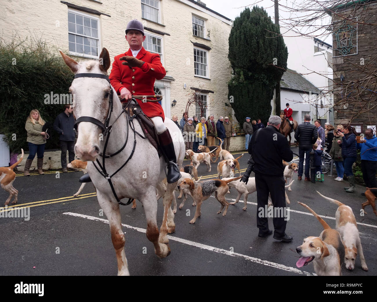 Hunting with fox hounds on Boxing Day Cornwall UK Stock Photo