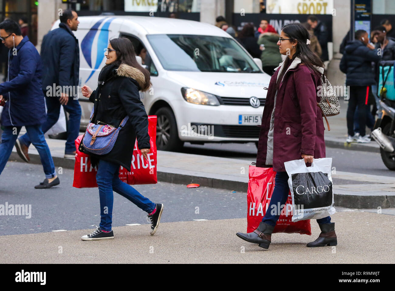 Next Boxing Day Sales High Resolution Stock Photography And Images Alamy