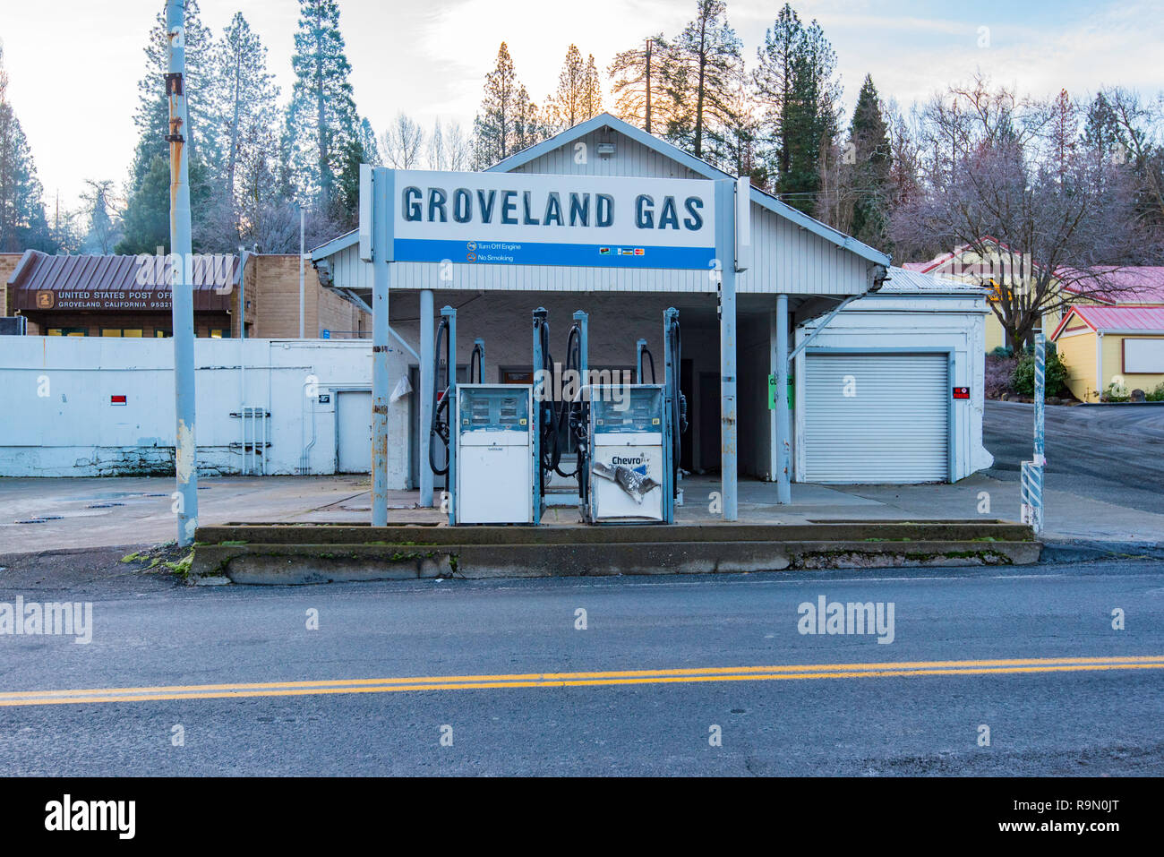 Winter gas station hires stock photography and images Alamy