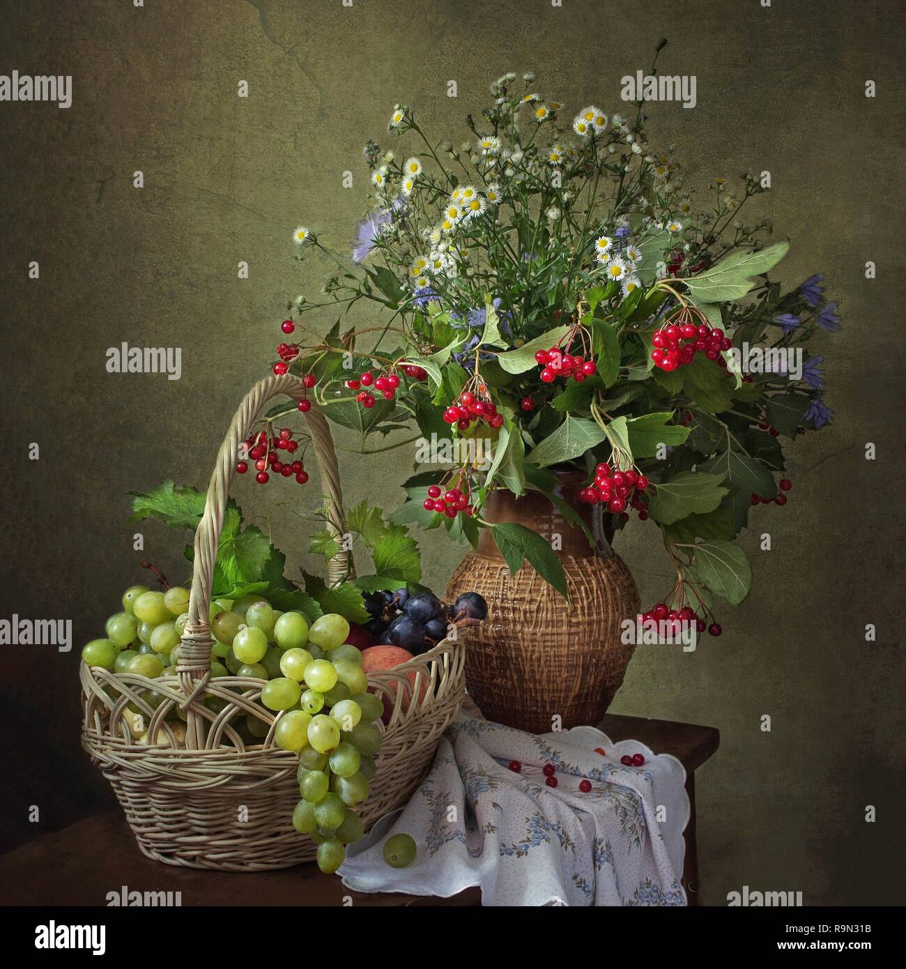 Still life with autumn bouquet flowers Stock Photo - Alamy