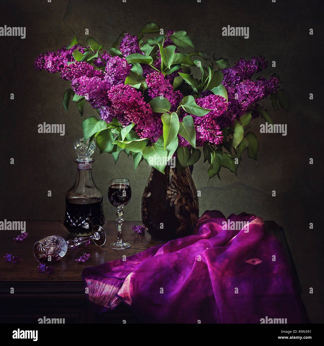Still life with bouquet of lilac Stock Photo - Alamy