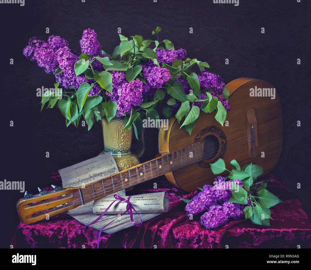 Still life with bouquet of lilac Stock Photo - Alamy