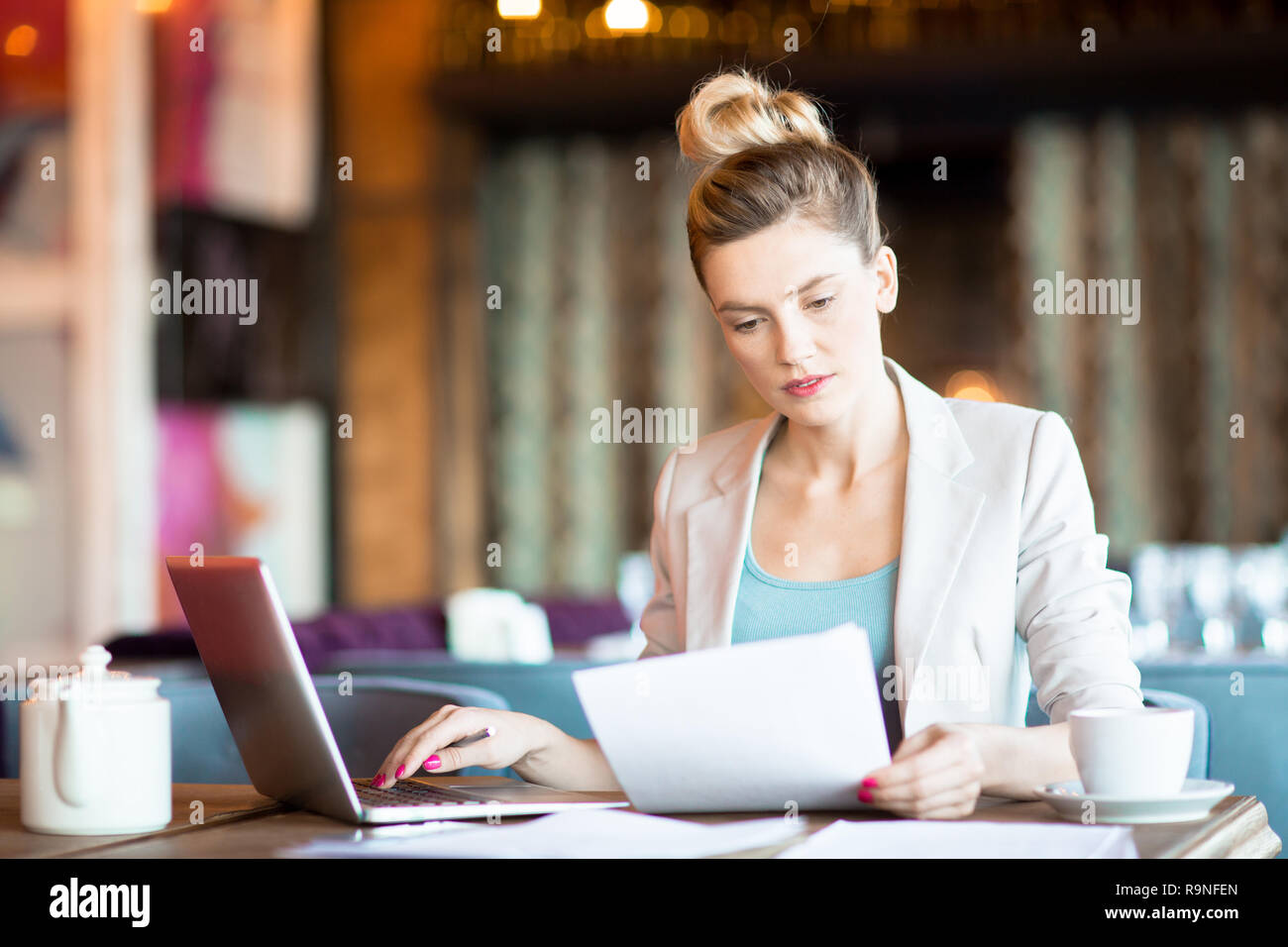 Young secretary hi-res stock photography and images - Alamy
