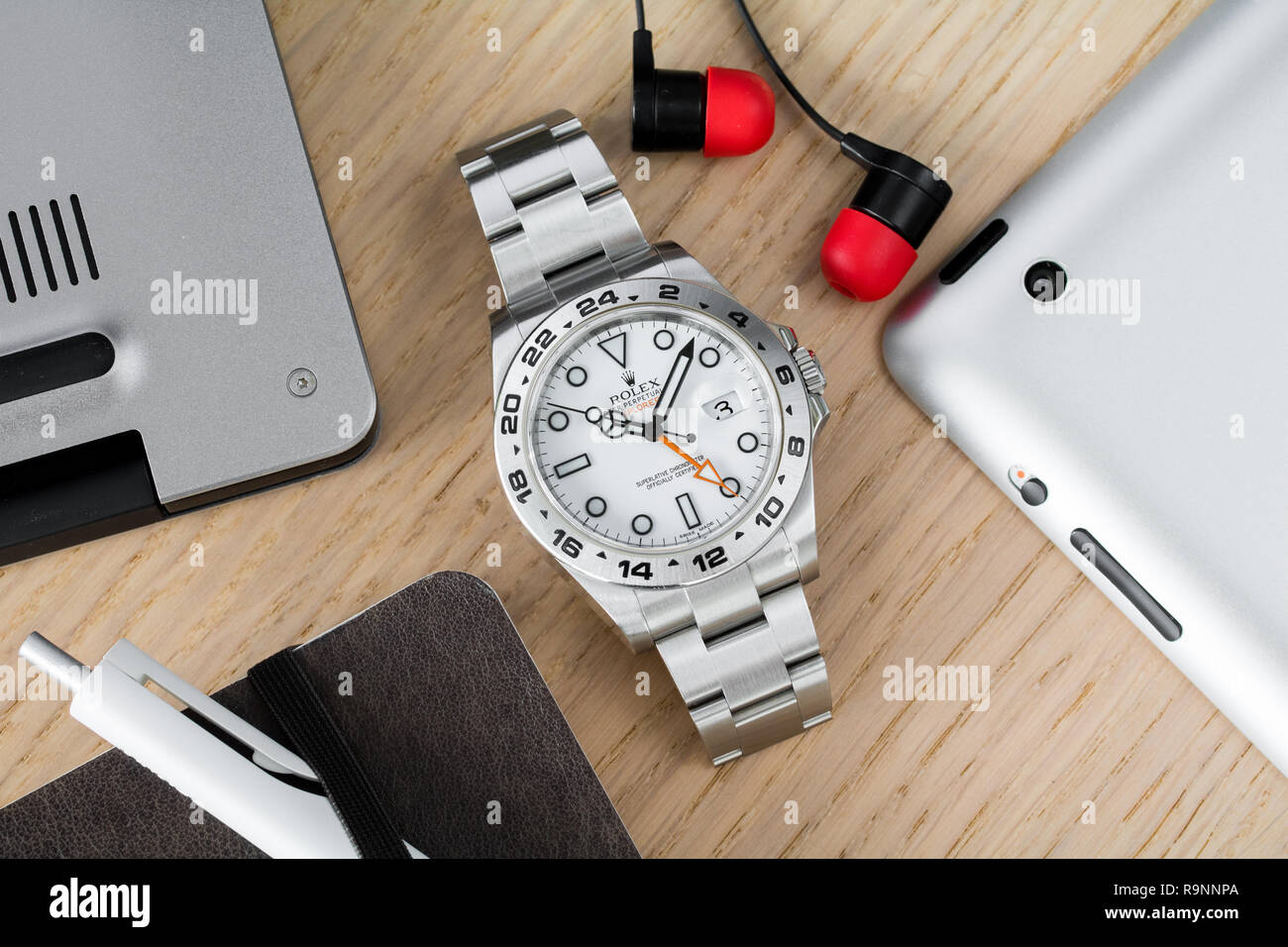 Rolex Explorer 2 lume Stock Photo - Alamy