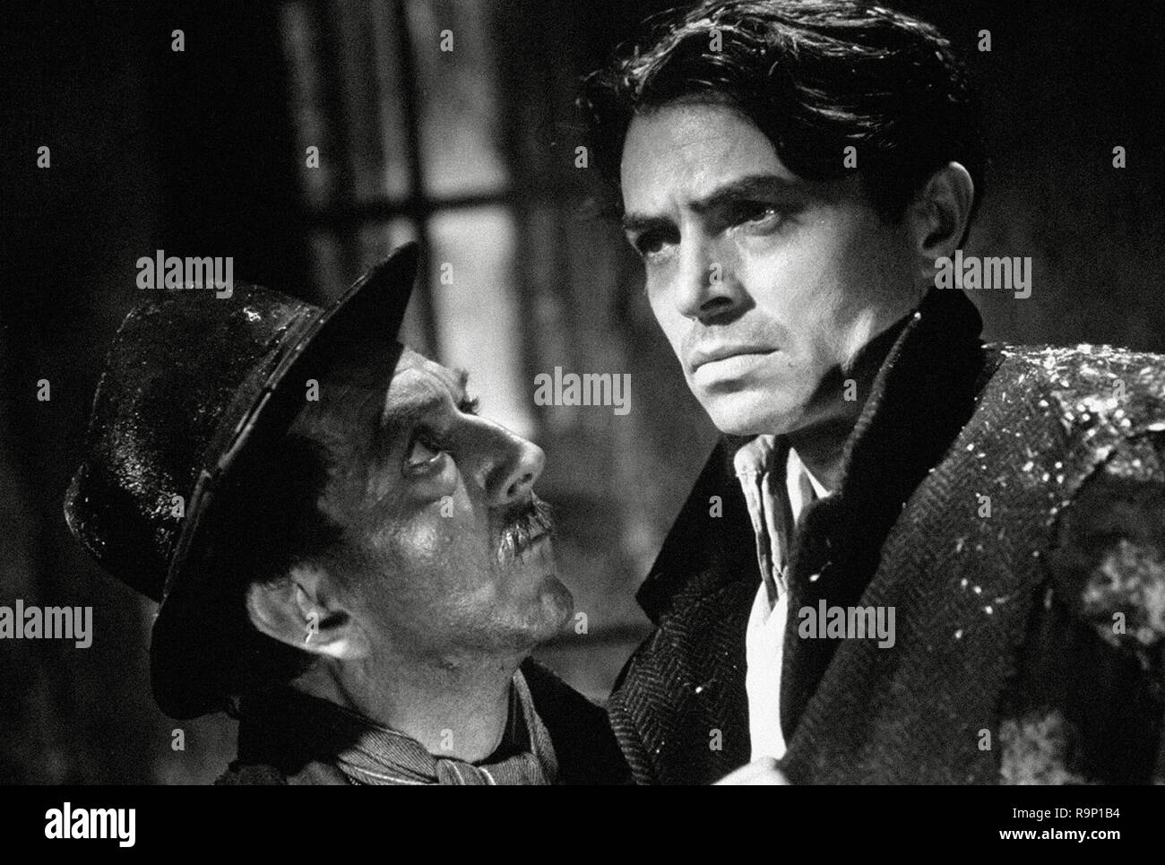 Выбывший из игры фильм 1947. Выбывший из игры фильм 1947. Аллея ужасов 1947. Выбывший из игры режиссер 3 буквы. Выбывший из игры 1947.