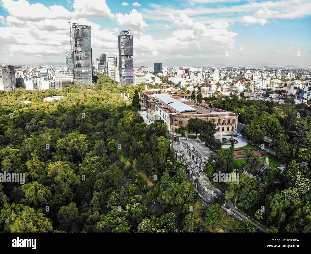 Castillo de Chapultepec. El bosque de Chapultepec. parque urbano en la