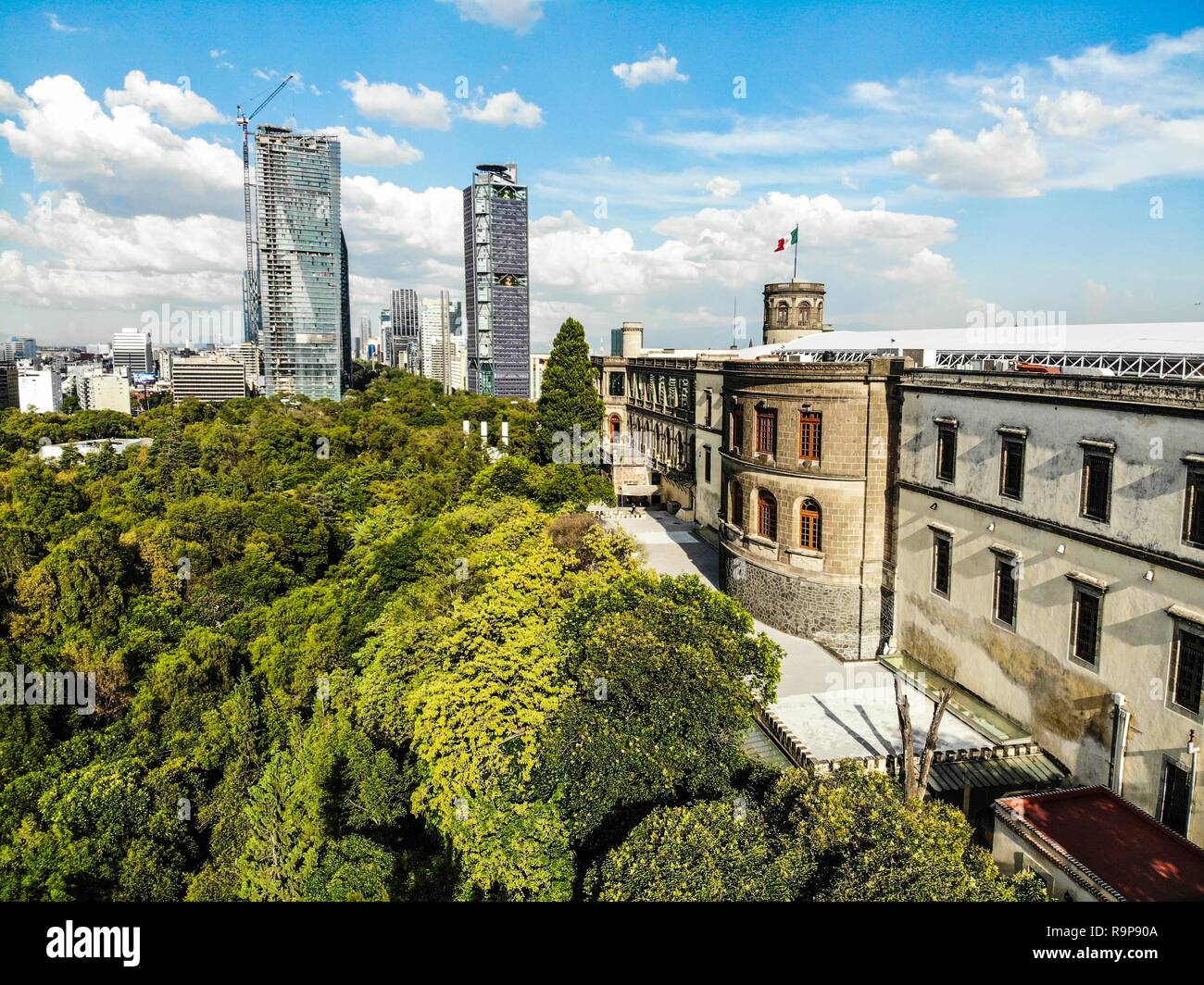 Castillo de Chapultepec. El bosque de Chapultepec. parque urbano en la