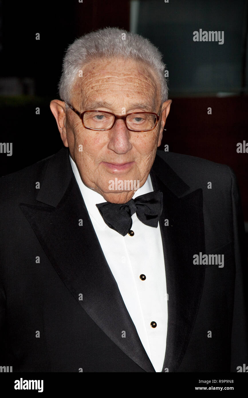 NEW YORK - SEPTEMBER 21: Dr. Henry Kissinger arrives at the season opening of the Metropolitan Opera  September 21, 2009 in New York City. Stock Photo