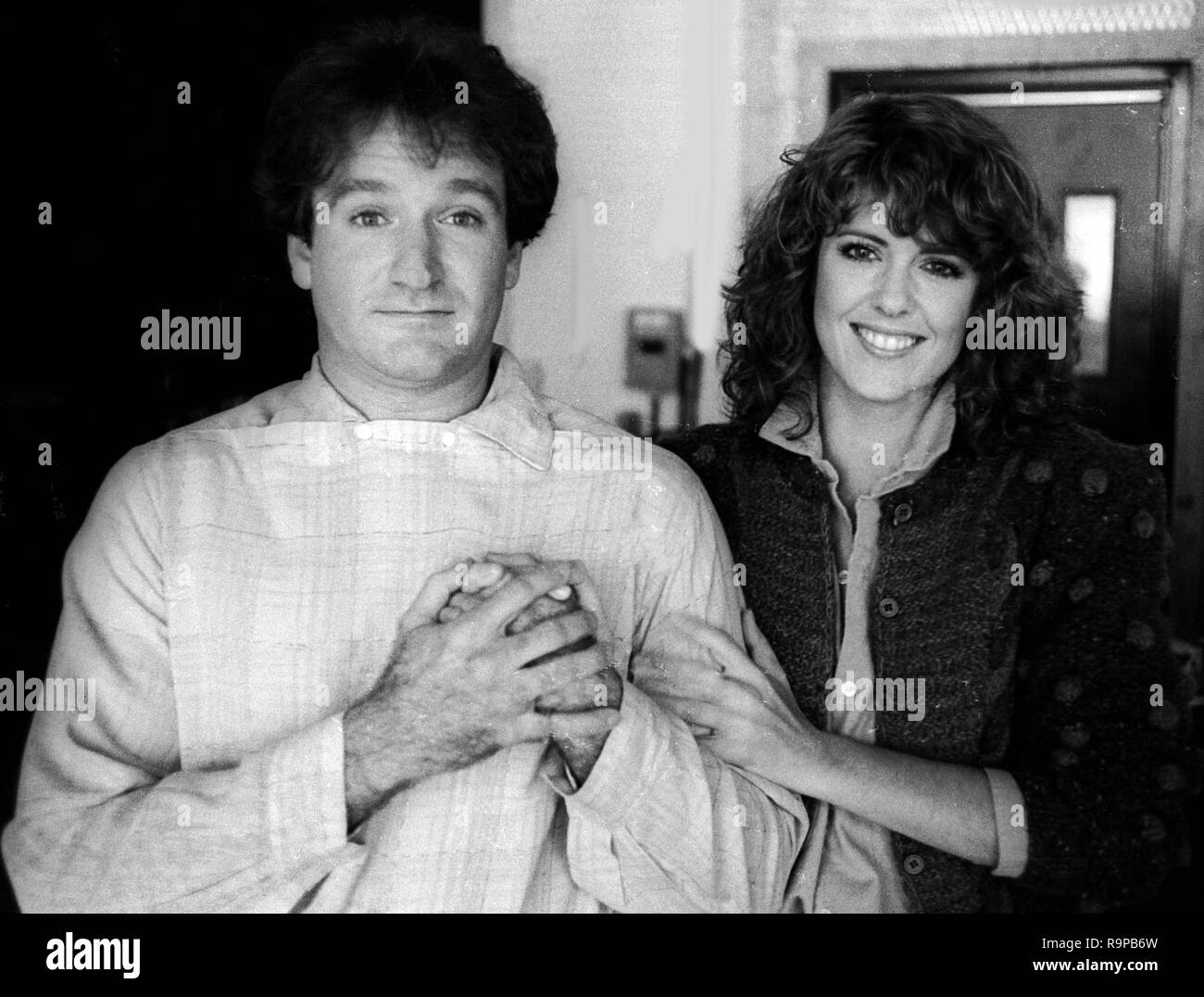 Robin Williams and Pam Dawber 1978 Photo By Adam Scull/PHOTOlink/MediaPunch Stock Photo