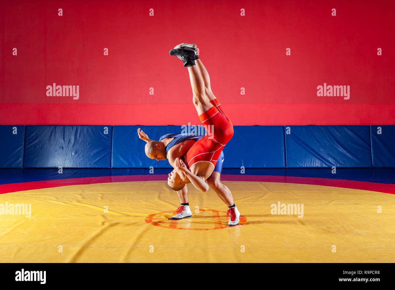 High school male wrestling hires stock photography and images Alamy