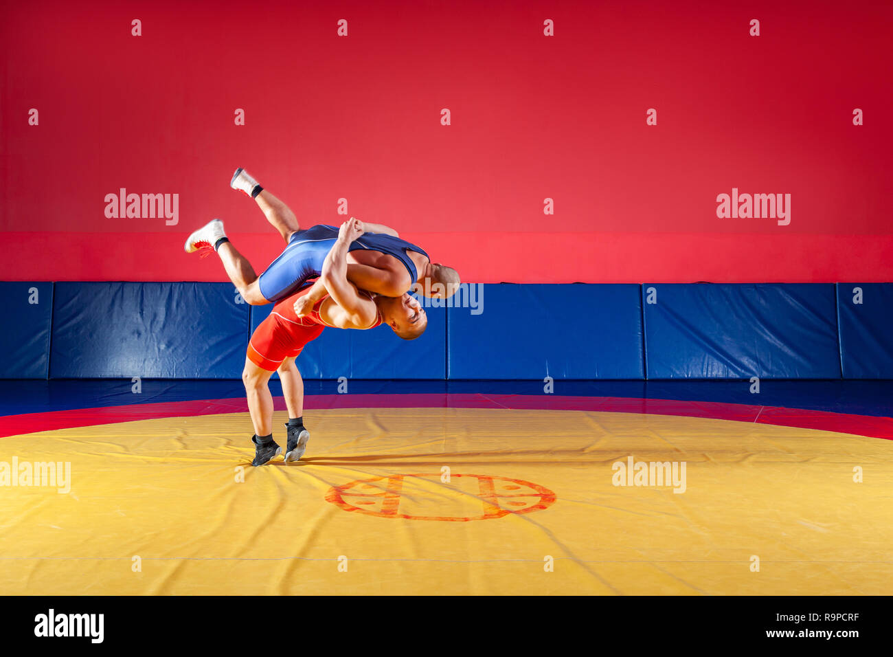 High school male wrestling hires stock photography and images Alamy