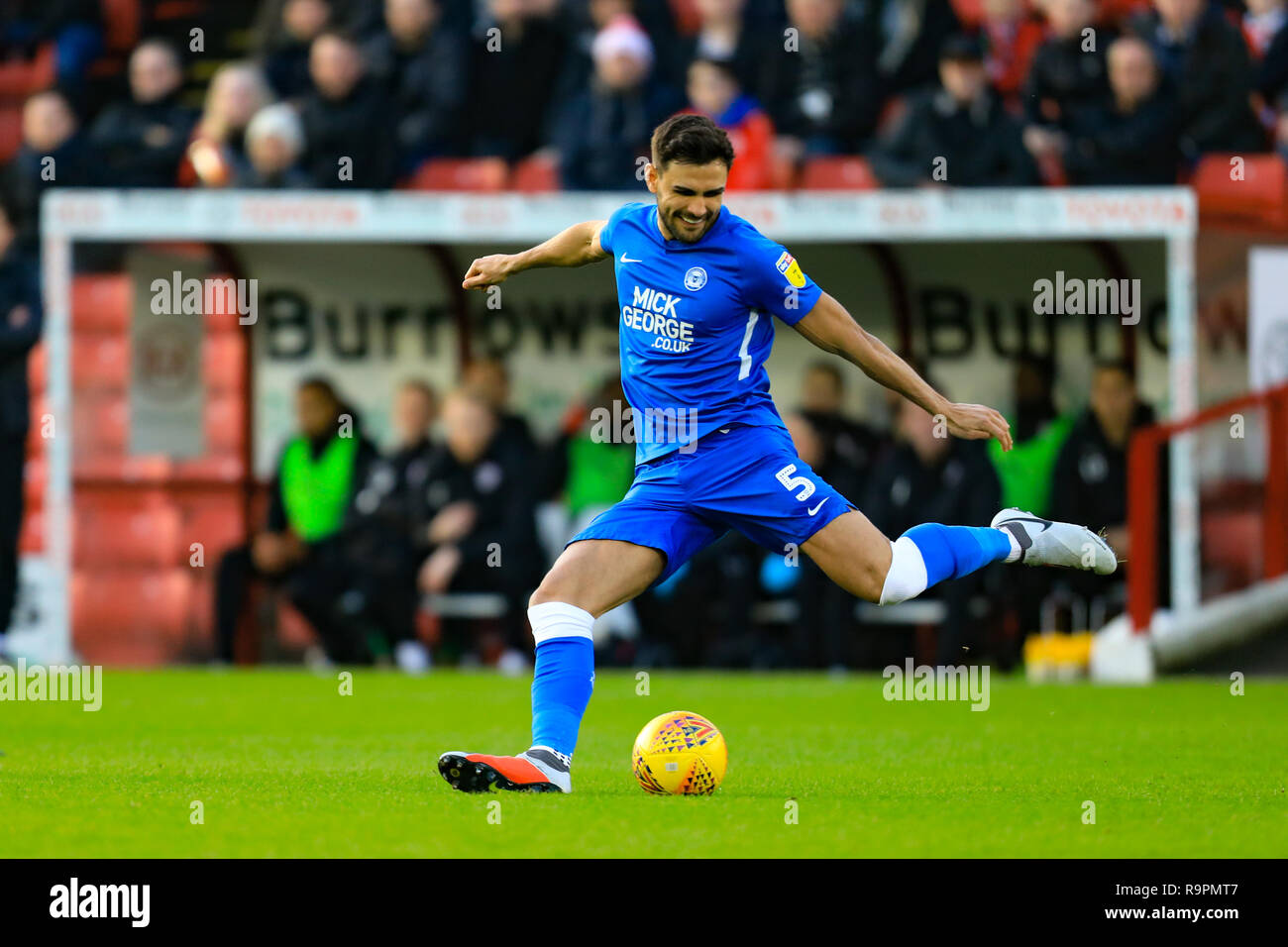 Barnsley vs peterborough hires stock photography and images Alamy
