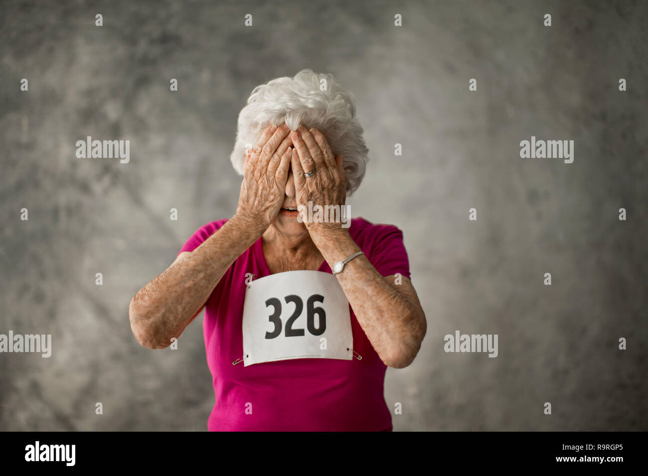 Hands covering face woman hi-res stock photography and images - Alamy