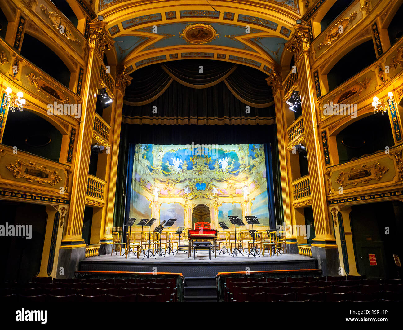 manoel-theatre-valletta-malta-stock-photo-alamy