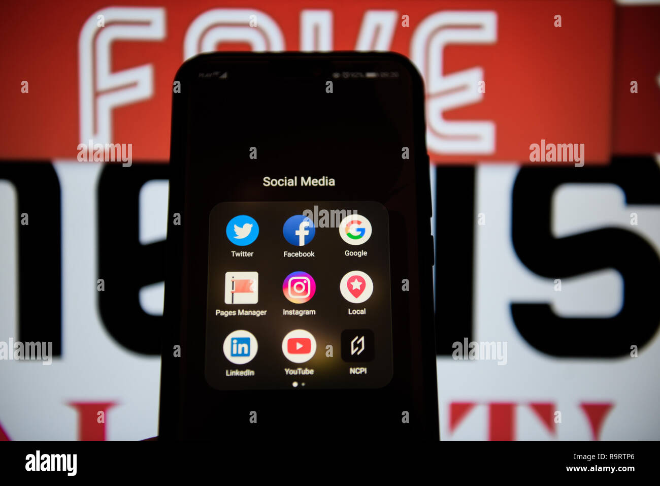 Google facebook logos hi-res stock photography and images - Alamy