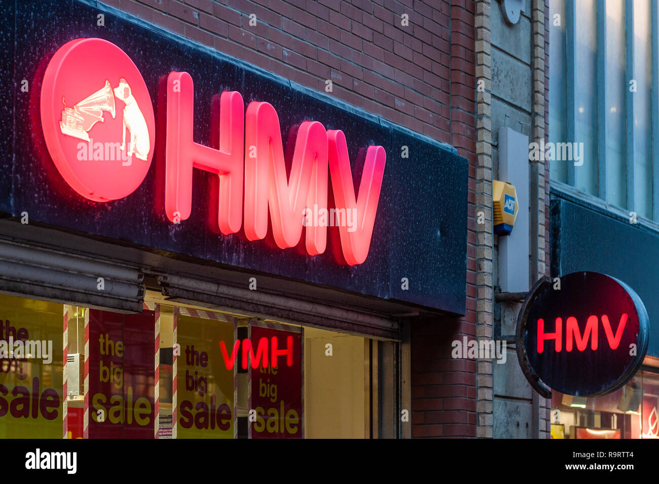 Blackpool, UK. 28th Dec, 2018. HMV store front, Blackpool, as the national chain is facing administration this week, putting 2,200 jobs at risk. The chain, which operates 130 stores, has fallen victim of online streaming services. Credit: AG News/Alamy Live News Stock Photo