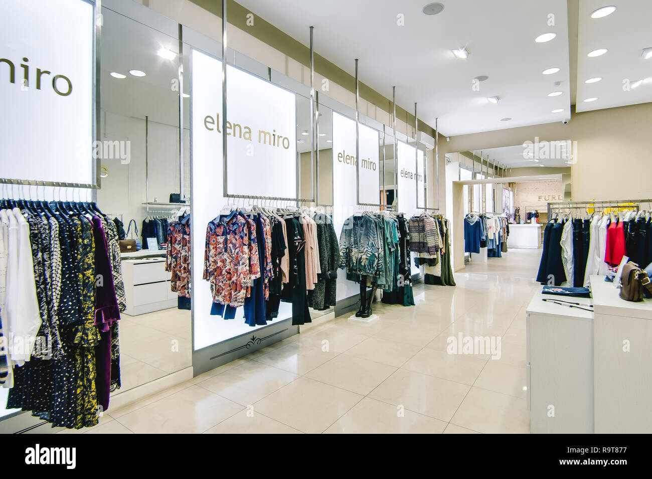 women's accessories store