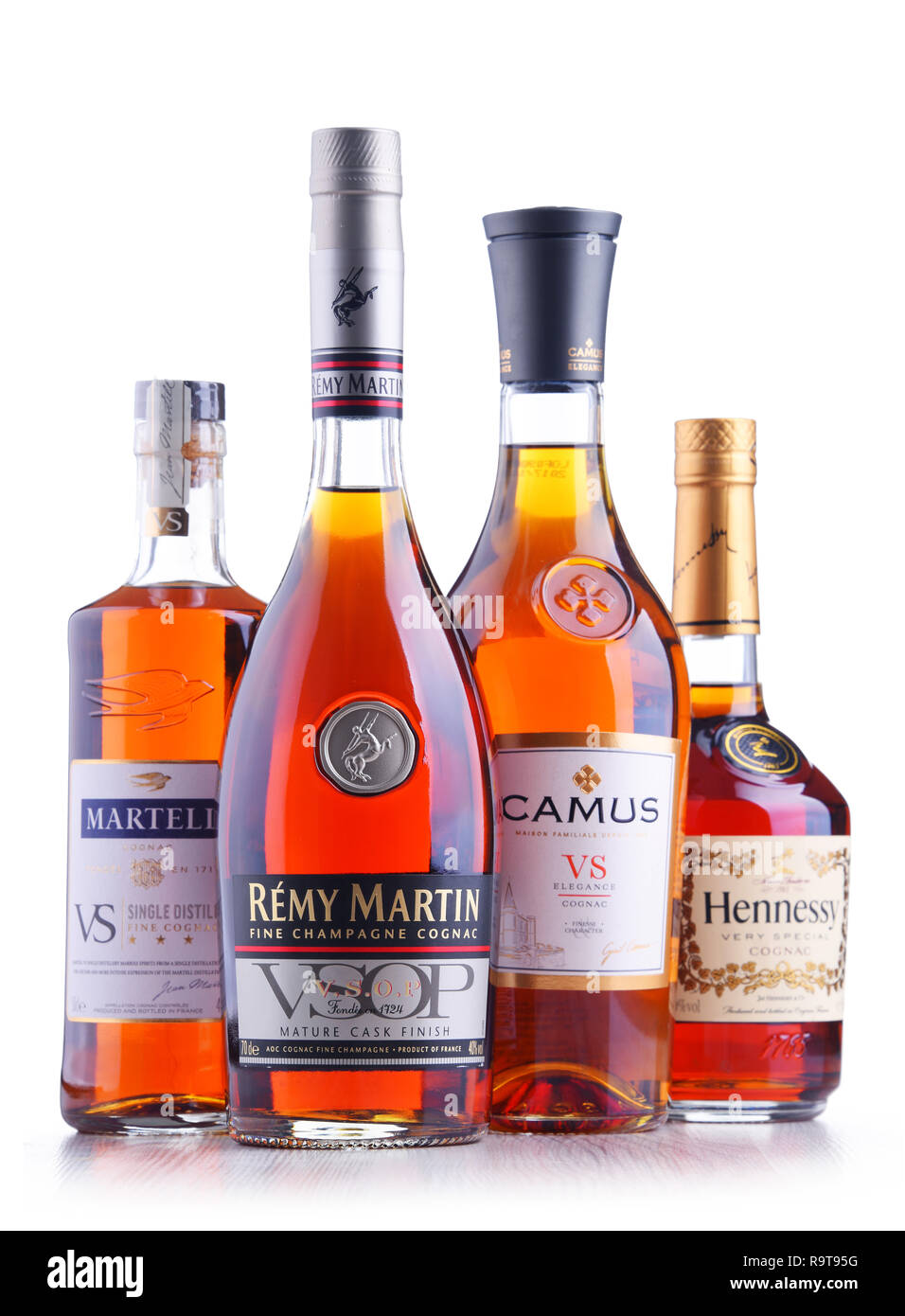 D.w.z sensor Eerder POZNAN, POL - SEP 27, 2018: Bottles of famous Cognac brands including  Martell, Camus, Hennessy and Remy Martin Stock Photo - Alamy