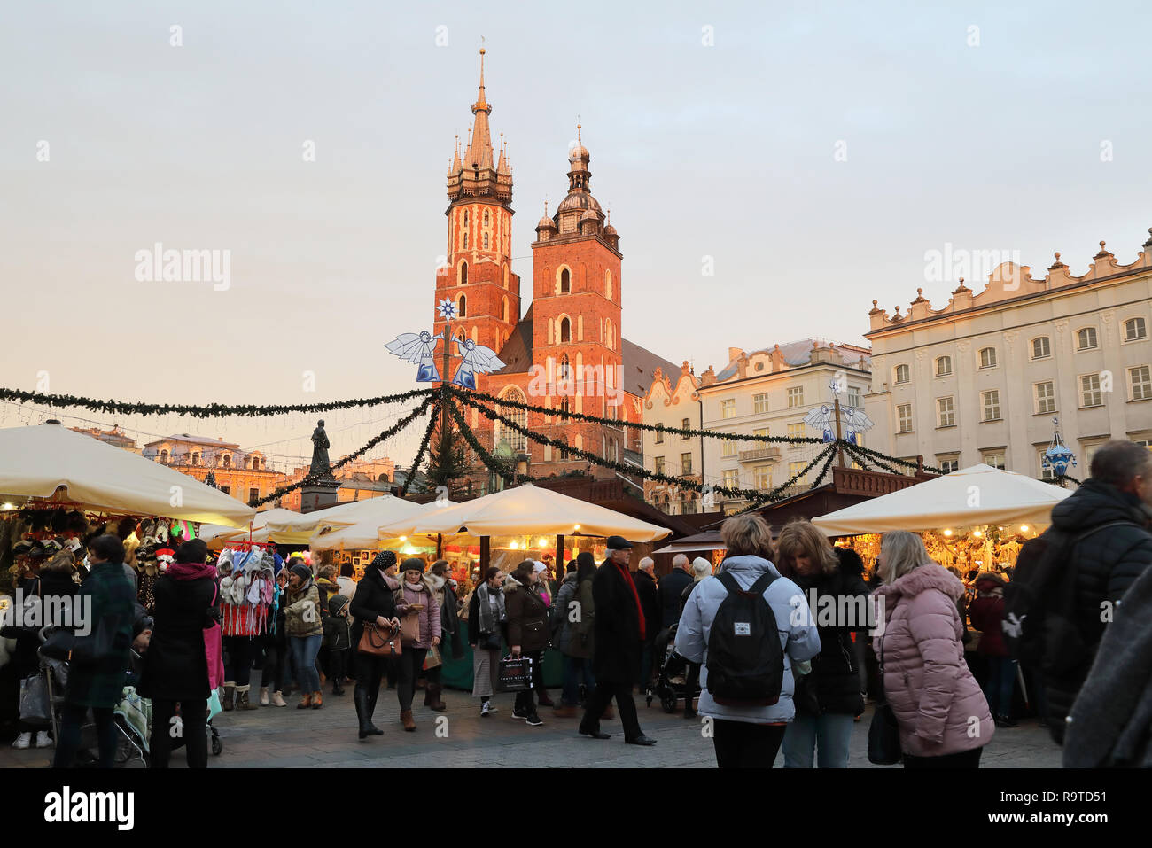 Krakow Old Town Christmas Market Hi res Stock Photography And Images 