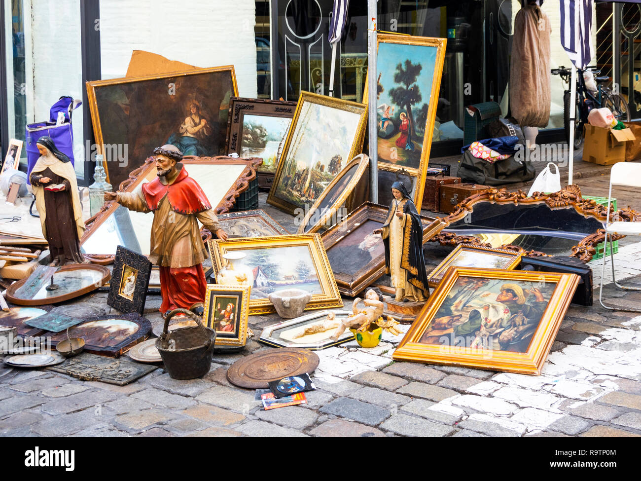 Religious articles hires stock photography and images Alamy