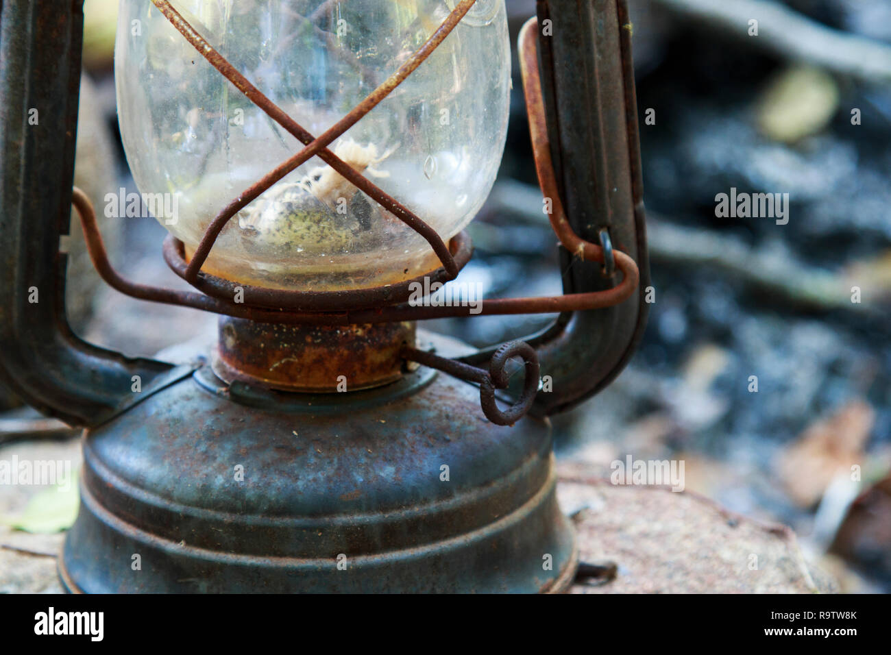 Lantern outdoors hires stock photography and images Alamy