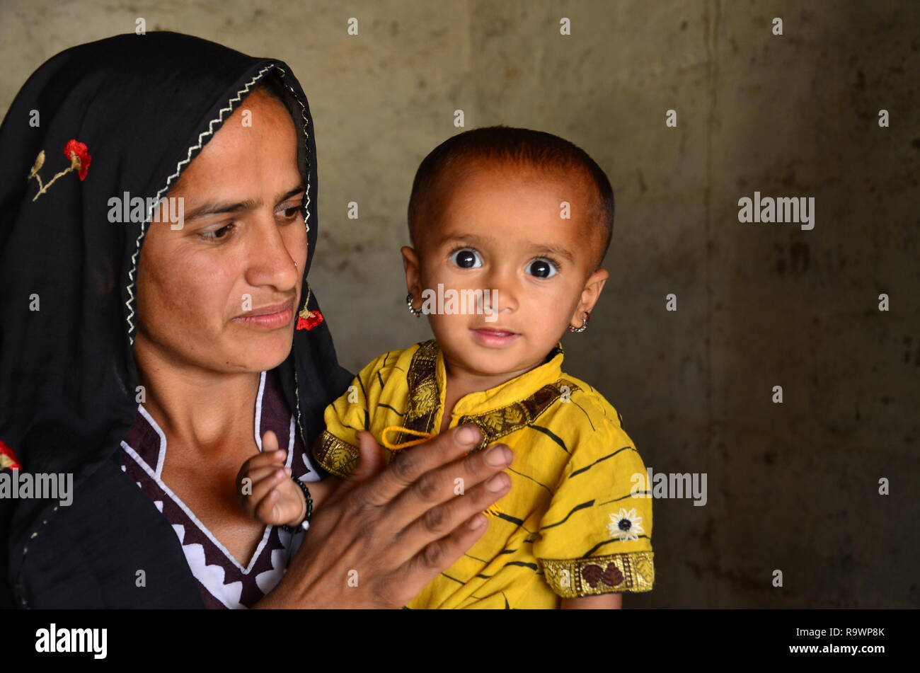 Mother and child in rural Sindh, Pakistan. Stock Photo