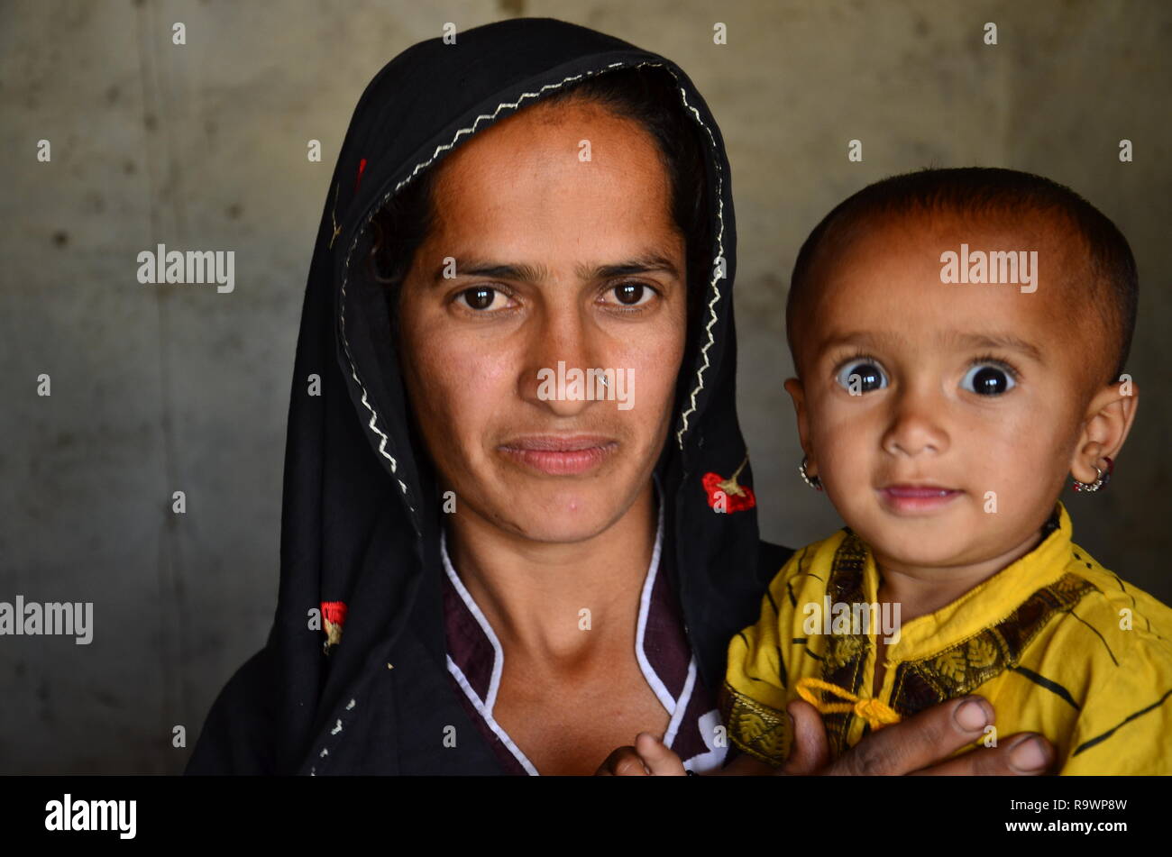 Mother and child in rural Sindh, Pakistan. Stock Photo