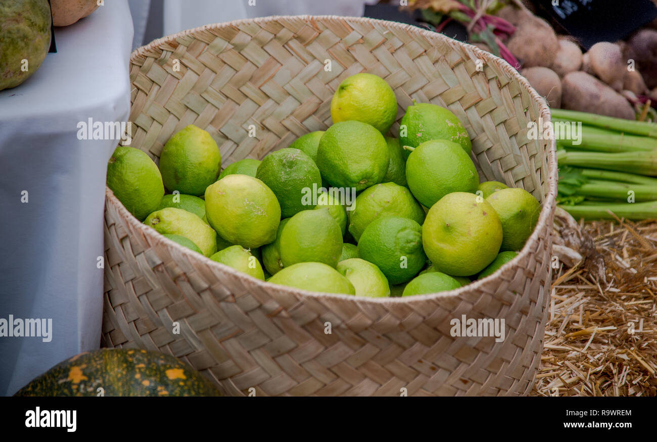 Organic vegetables at farmers market Stock Photo Alamy