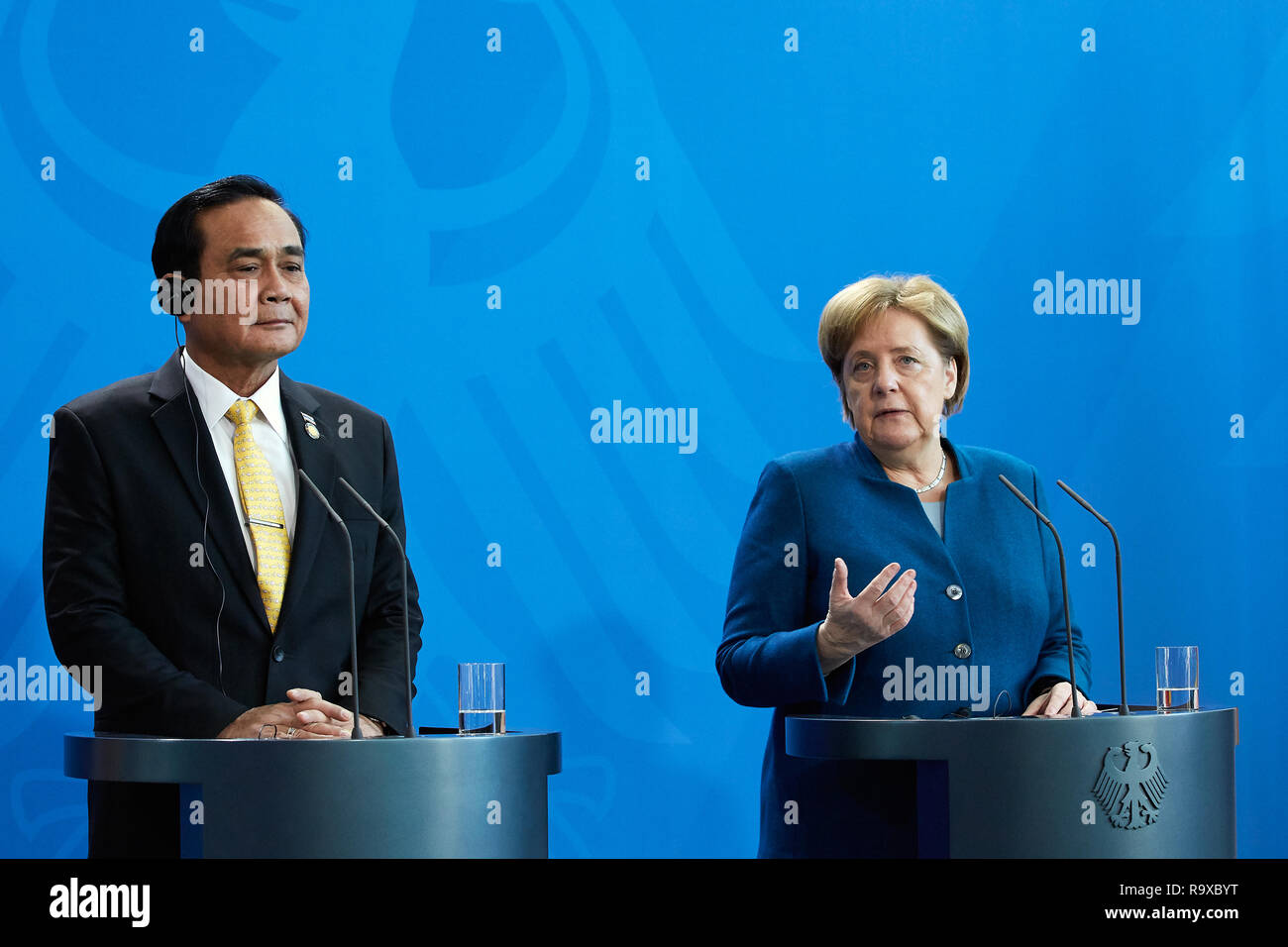 26.11.2018, Berlin - Bundeskanzlerin Angela Merkel und der thailaendische Ministerpraesident General Prayut Chan-o-cha. 00R181128D009CARO.JPG [MODEL R Stock Photo