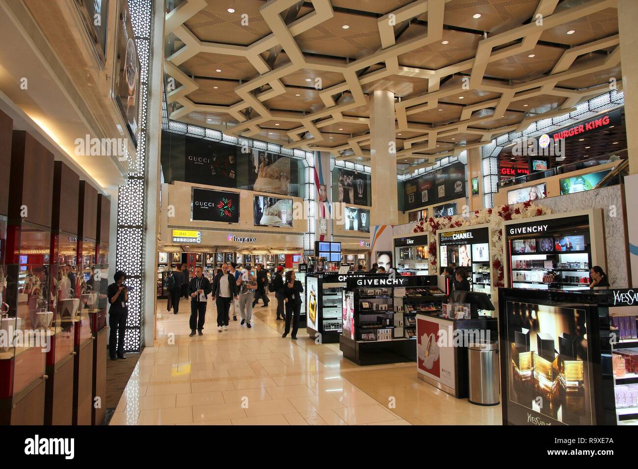 what to buy in abu dhabi airport｜TikTok Search