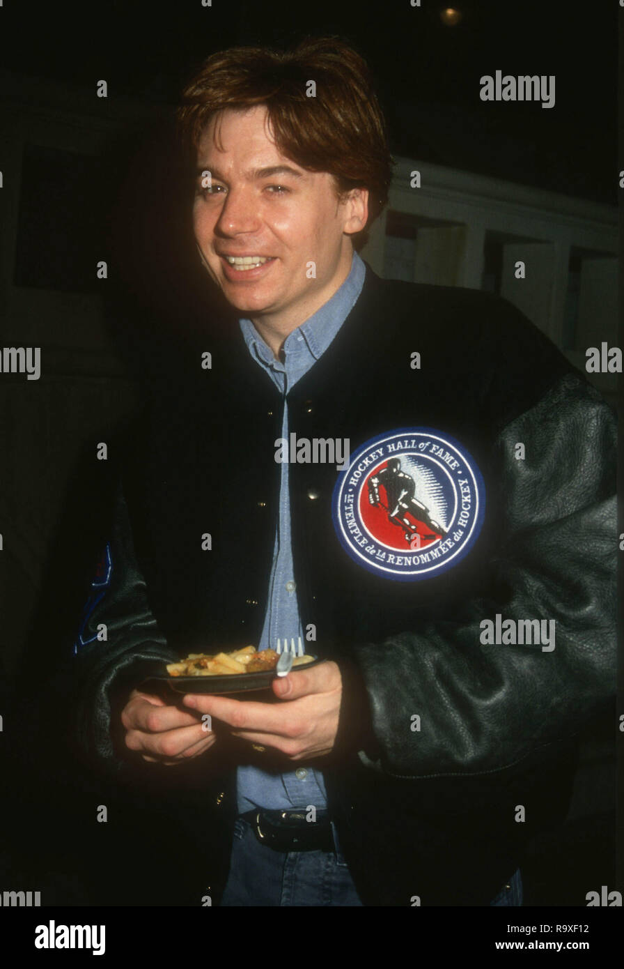 HOLLYWOOD, CA - JUNE 26: Actor/comedian Mike Myers attends the Fifth Annual Project Robin Hood Food Drive to Benefit Love Is Feeding Everyone (LIFE) on June 26, 1993 at Paramount Pictures Studios in Hollywood, California. Photo by Barry King/Alamy Stock Photo Stock Photo