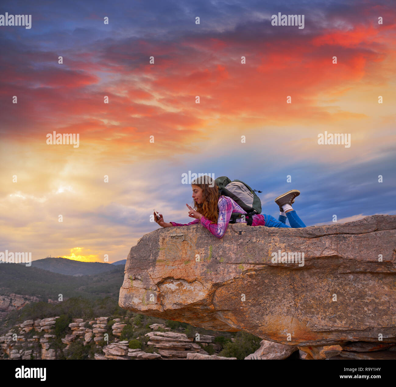 Hiker teen girl selfie hi-res stock photography and images - Alamy