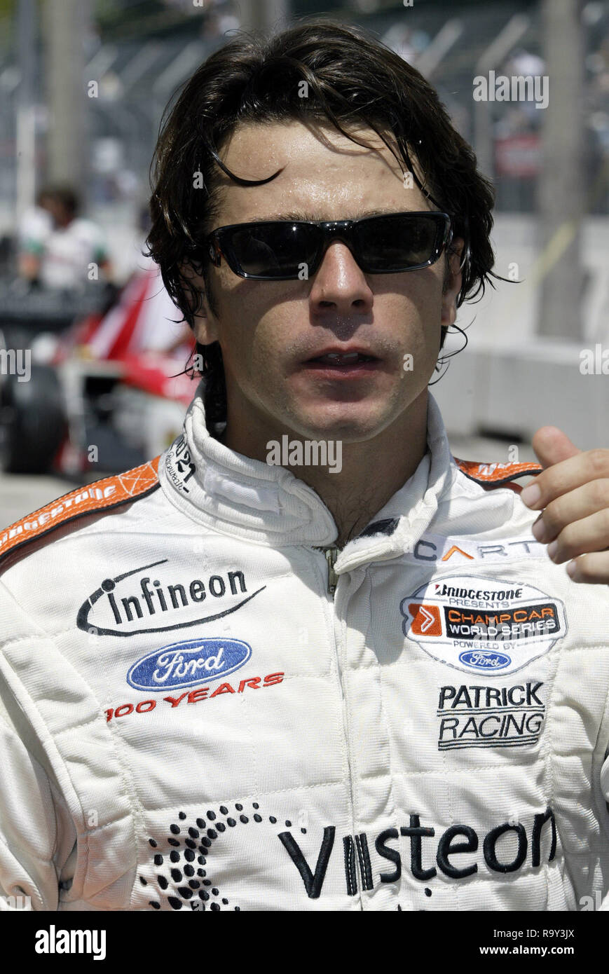 Oriol Servia qualifies 6th in his Patrick Racing Ford Cosworth for the