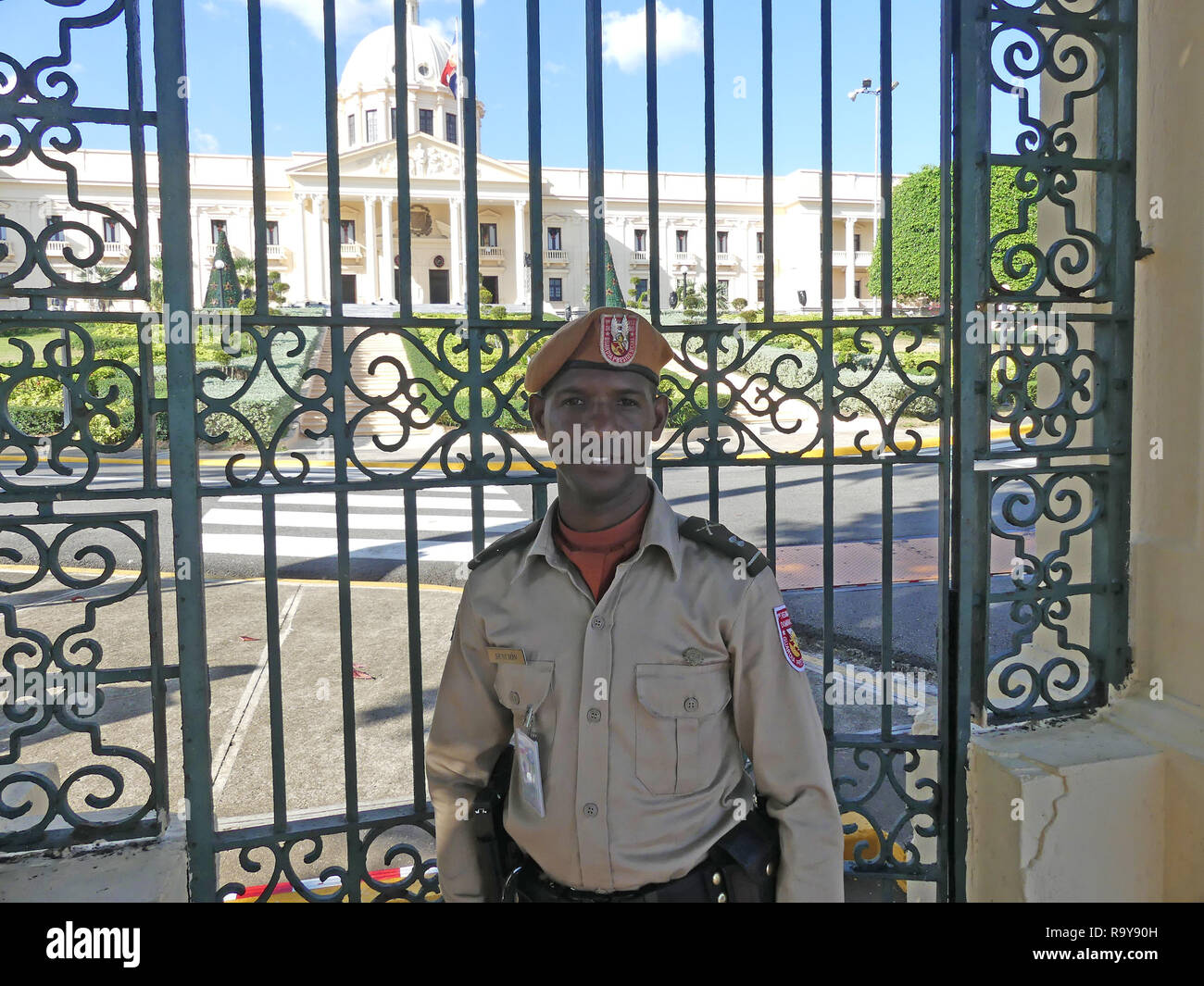 PRESIDENTIAL PALACE in Santo Domingo, Dominican Republic, with soldier on guard duty. Photo: Tony Gale Stock Photo