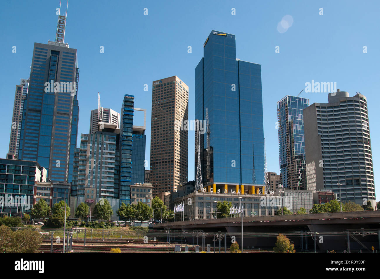 Melbourne cbd park hires stock photography and images Alamy
